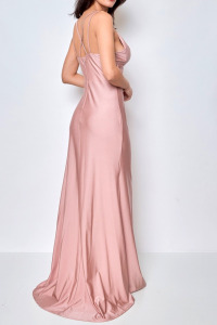 Sukienkowo - Długa sukienka na ramiączkach z rozcięciem na nodze różowa - GLORIA