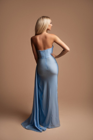 Długa sukienka gorsetowa z dekoltem w serce błękitna - SARAH zdjęcie drugie