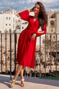 Sukienkowo - Zwiewna sukienka midi z rękawem i dekoltem V czerwona - ANASTAZJA