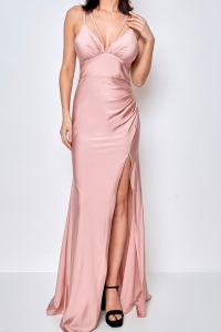 Sukienkowo - Długa sukienka na ramiączkach z rozcięciem na nodze różowa - GLORIA