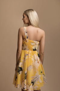 Sukienkowo - Krótka sukienka na jedno ramię w kwiaty żółta JENNIFER 