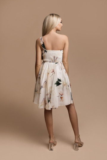 Krótka sukienka na jedno ramię w jasne kwiaty JENNIFER  zdjęcie drugie