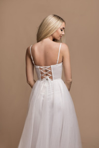 Sukienkowo - Długa tiulowa gorsetowa sukienka biała CATIA