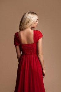 Sukienkowo - Długa rozkloszowana sukienka na ramiączkach czerwona EMMA
